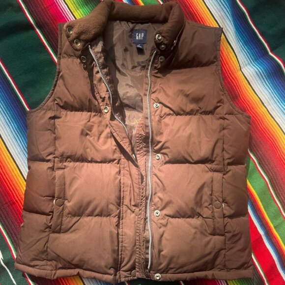 00s ERA GAP CHOCOLATE BROWN down puffer vest!! PERFECT for FALL - sleeveless! - Picture 1 of 8